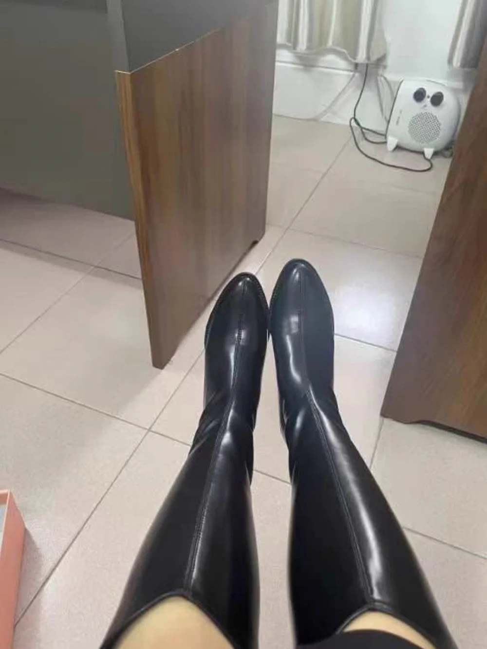 Classic Black Knee-High Women's Riding Boots